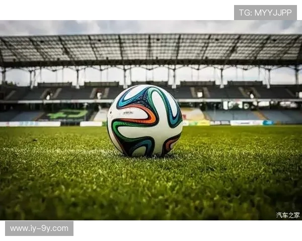 千鹤湖足球套餐畅享湖畔运动美食融合打造假日活力休闲体验之旅程 千鹤湖足球套餐畅享湖畔运动美食融合打造假日活力休闲体验之旅程